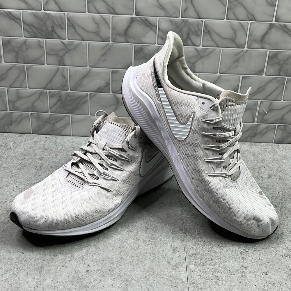 NIKE | Air Zoom Vomero 14 | 2019 | CK1969-002